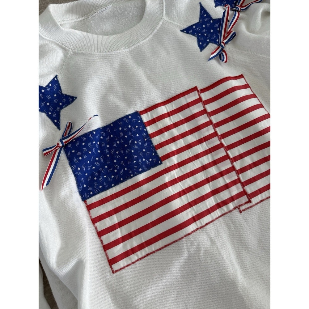 Women's Hanes Vintage Patriotic Sweater Red White Blue Size Large 4th Of July - Picture 3 of 5